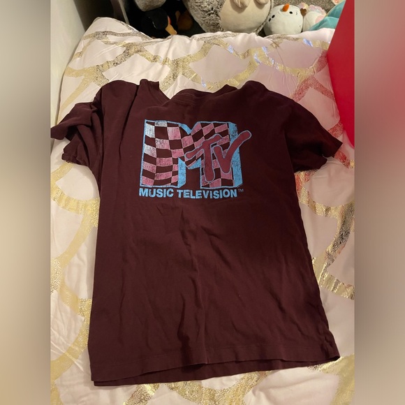 maroon MTV graphic tee - Picture 1 of 2